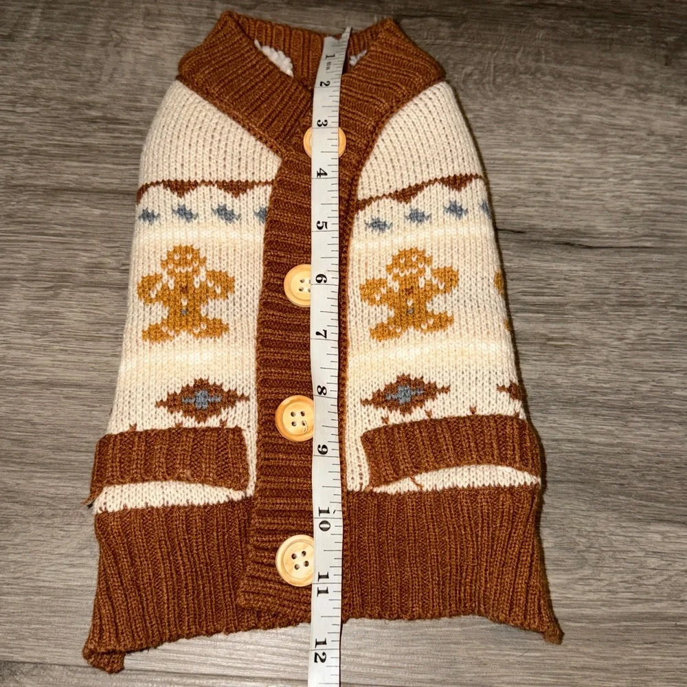 🇺🇸FIRM PRICE🇺🇸Brown and Cream Dog Sweater with Gingerbread Design
